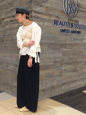 「BEAUTY&YOUTH UNITED ARROWS（ビューティーアンドユースユナイテッドアローズ）の＜La maison de Lyllis＞パイピングベレー（ハンチング/ベレー帽、ブラック系）」を使った、Tomomi Okudaさん（レディース・161cm）の春コーディネート