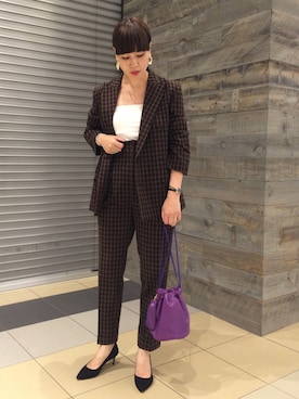 「BEAUTY&YOUTH UNITED ARROWS（ビューティーアンドユースユナイテッドアローズ）のBY ドロップモチーフ イヤリング-2WAY-（イヤリング、ホワイト系）」を使った、Tomomi Okudaさん（レディース・161cm）の秋コーディネート