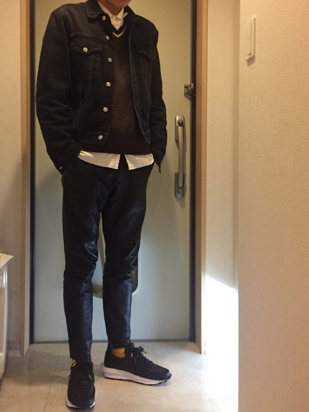 Acne Studiosのデニムジャケットを使ったメンズ人気ファッション