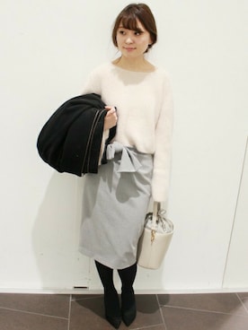 「LIMITLESS LUXURY（リミットレスラグジュアリー）のバケツ2WAY BAG◆（ショルダーバッグ）」を使った、MIHOさん（レディース・154cm）の冬コーディネート
