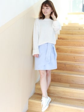 「LIMITLESS LUXURY（リミットレスラグジュアリー）のアイテム（スカート）」を使った、MIHOさん（レディース・156cm）の冬コーディネート