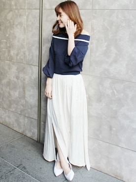 「LIMITLESS LUXURY（リミットレスラグジュアリー）のアイテム（ニット/セーター）」を使った、MIHOさん（レディース・156cm）の冬コーディネート