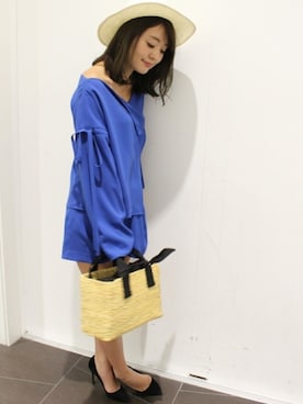 「LIMITLESS LUXURY」｜「アイテム（パンツ）」を使った、MIHOさん（レディース・156cm）の冬コーディネート