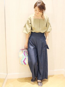 「LIMITLESS LUXURY」｜「アイテム（スリッポン）」を使った、MIHOさん（レディース・156cm）の夏コーディネート