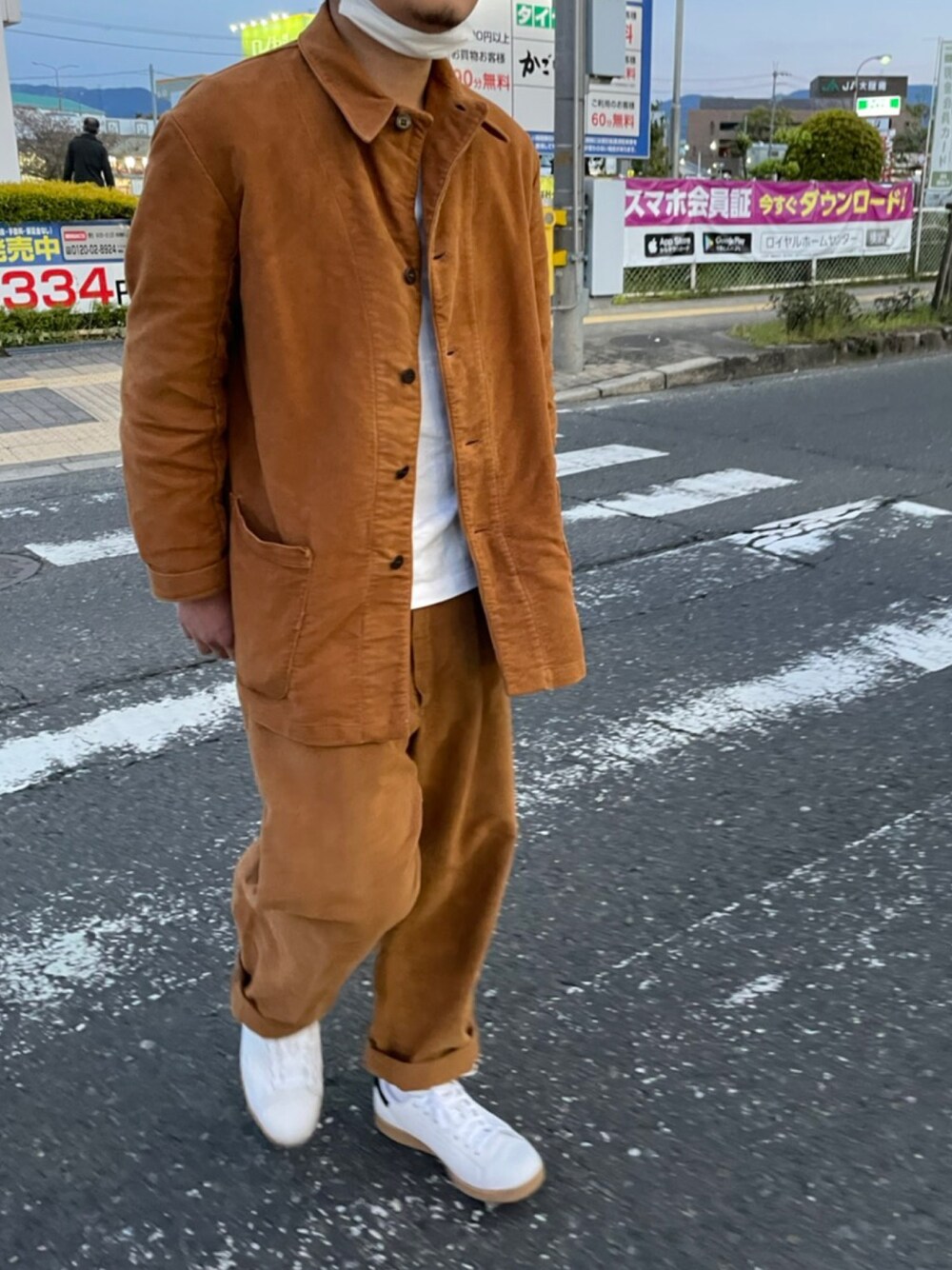「おしゃれさんと繋がりたい、スニーカー、スタンスミス、シンプルコーデ、セットアップ、ミリタリー、イタリア軍、古着、デッドストック」｜「MILITARYのアイテム（ジャケット/アウター、ブラウン系）」を使った、range1さん（メンズ・165cm）の春コーディネートの1枚目の写真