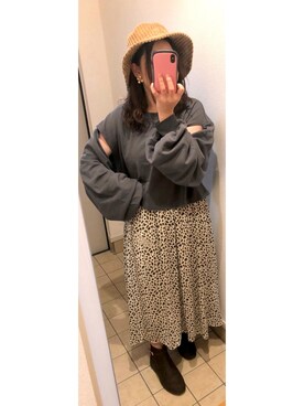 「ラブアンドピース2020」｜「アイテム（スウェット）」を使った、はるし ☽∘さん（レディース・152cm）の秋コーディネート