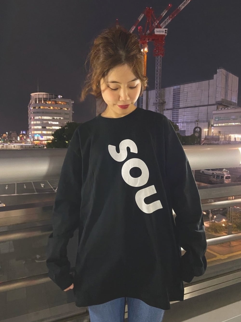 「シンプルコーデ、カジュアル、ロングTシャツ、デニム、SOUTY、サウティー、Green Parks、グリーンパークス」｜「SOUTYのアイテム（トップス、ブラック系）」を使った、tomo .さん（レディース・157cm）の冬コーディネートの1枚目の写真