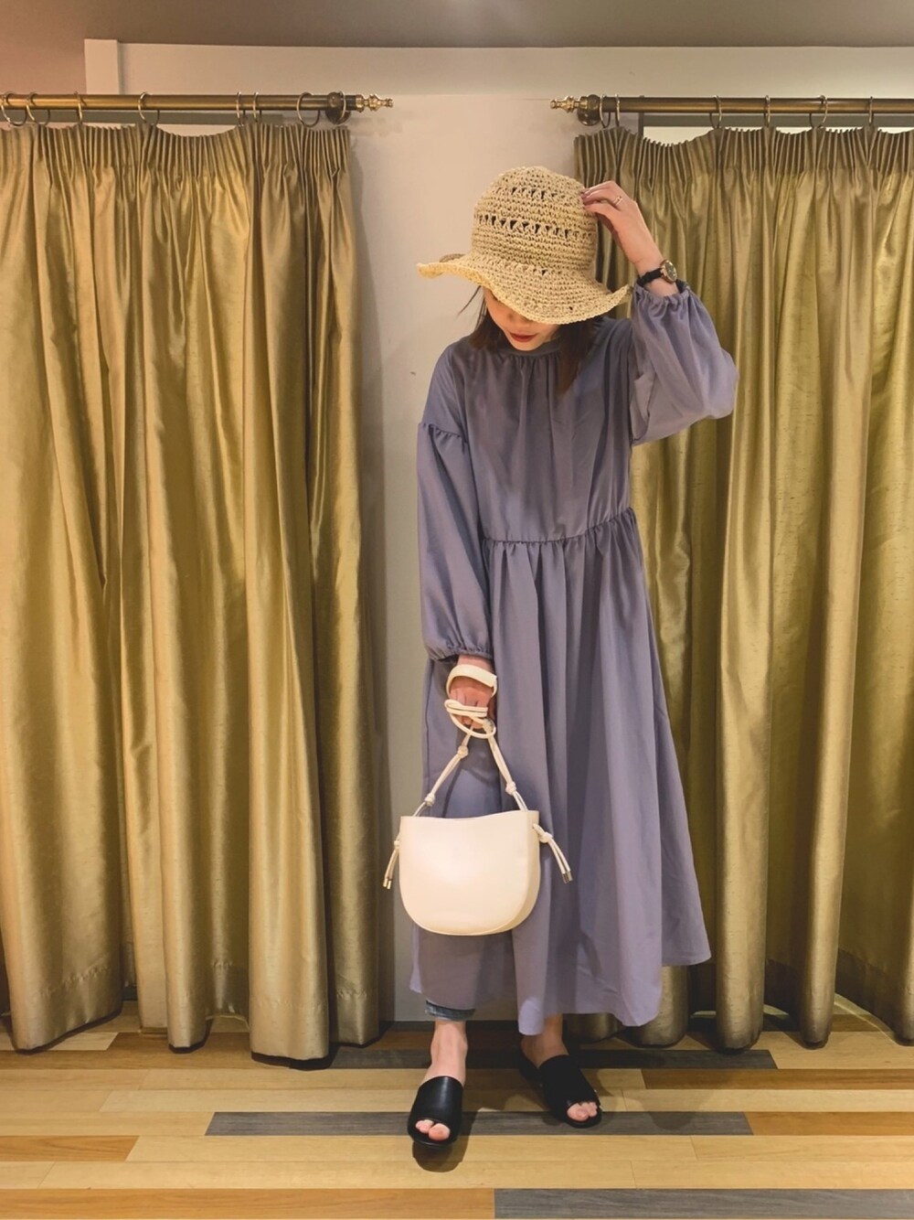 「春コーデ、お出かけコーデ、ナチュラル、大人ガーリー、フェミニン、ワンピース、おしゃれさんと繋がりたい、Green Parks、グリーンパークス、ELENCARE DUE」｜「Green　Parksの・レース編みキャペリンハット＊（ハット、ベージュ系）」を使った、tomo .さん（レディース・157cm）の春コーディネートの1枚目の写真