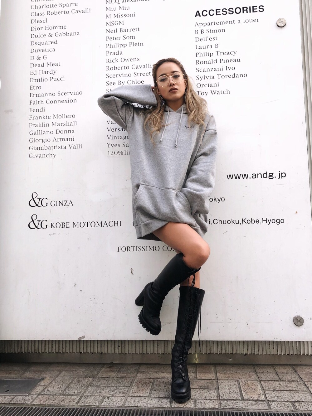 「ストリート服が好き、カジュアル、シンプルコーデ、ビッグシルエット、ワンピース、シンプル、パーカー」｜「EGOISTのフーディルーズＯＰＳ（ワンピース、グレー系）」を使った、RIKOさん（レディース・157cm）の秋コーディネートの1枚目の写真