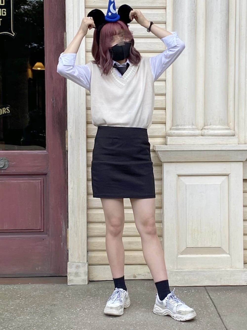 𝑀𝐼𝑆𝐴𝐾𝐼 | * 韓国制服風コーデ🌼𓂂𓏸 ⁡ ずっとローファー