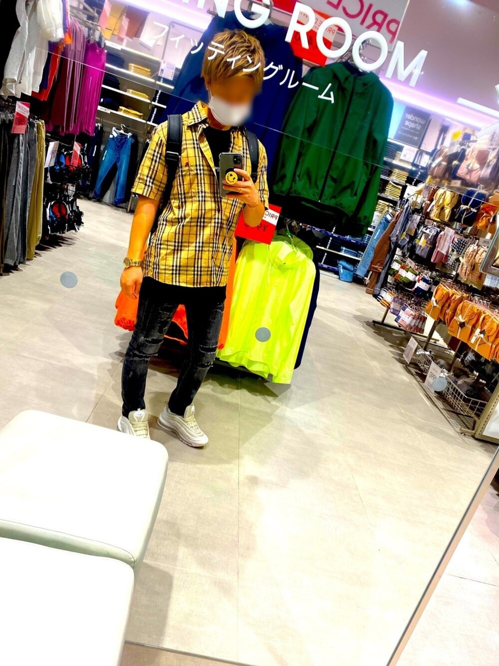 「GU、burberry、夏、シンプル、お洒落さんとつながりたい、キレイめ、ロング丈、RYUJI IMAICHI」｜「BURBERRYのアイテム（ジャケット/アウター、ベージュ系）」を使った、kaitonさん（メンズ・168cm）の夏コーディネートの1枚目の写真