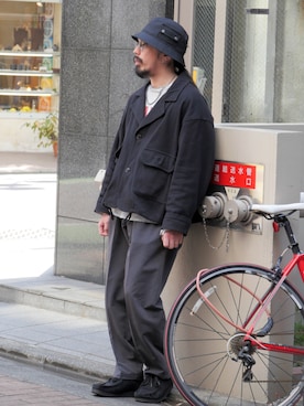 「黒パンツ」｜Ray's Store レイズストアさん（メンズ・170cm）の春コーディネート