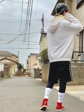 「アイテム（ストール/ショール、ホワイト系）」を使った、39takulowさん（メンズ・176cm）の冬コーディネート