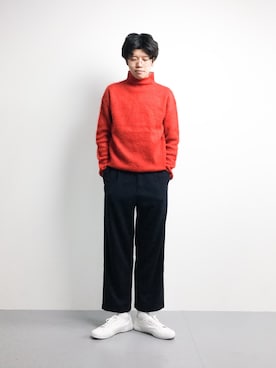 「SUPERGA（スペルガ）のアイテム（スニーカー）」を使った、まっこいさん（メンズ・176cm）の冬コーディネート