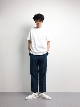 「TATRAS CONCEPT STORE（タトラスコンセプトストア）のアイテム（パンツ）」を使った、まっこいさん（メンズ・176cm）の冬コーディネート