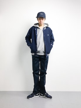 「Champion（チャンピオン）のアイテム（その他アウター）」を使った、まっこいさん（メンズ・176cm）の冬コーディネート