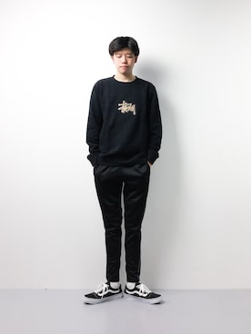 「STUSSY（ステューシー）のアイテム（スウェット）」を使った、まっこいさん（メンズ・176cm）の冬コーディネート