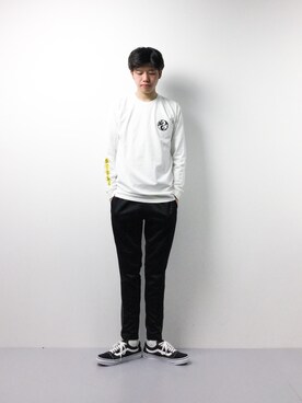 「CASPER JOHN AIVER（キャスパージョンアイバー）のアイテム（パンツ）」を使った、まっこいさん（メンズ・176cm）の冬コーディネート