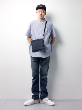 「アイテム（ボディバッグ/ウエストポーチ、ブルー系）」を使った、まっこいさん（メンズ・178cm）の春コーディネート