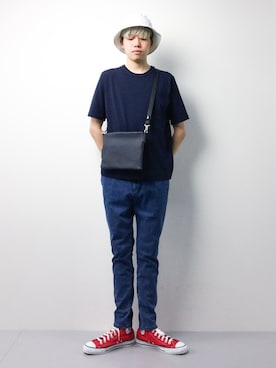 「アイテム（ボディバッグ/ウエストポーチ、ブルー系）」を使った、まっこいさん（メンズ・178cm）の春コーディネート