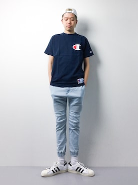 「MONKEY TIME（モンキータイム）のアイテム（デニムパンツ）」を使った、まっこいさん（メンズ・178cm）の春コーディネート