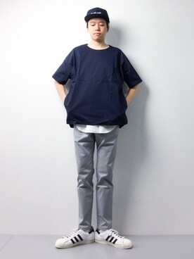 「STUDIOUS（ステュディオス）のアイテム（チノパンツ）」を使った、まっこいさん（メンズ・178cm）の春コーディネート