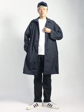 「ネイビー×ホワイト」｜「アイテム（ステンカラーコート）」を使った、まっこいさん（メンズ・178cm）の夏コーディネート