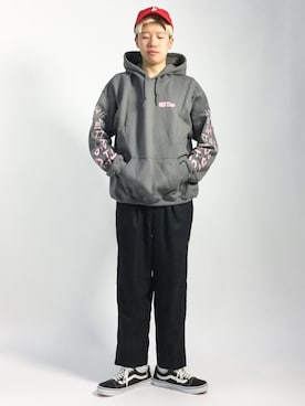 「MONKEY TIME（モンキータイム）のアイテム（パーカー）」を使った、まっこいさん（メンズ・178cm）の夏コーディネート