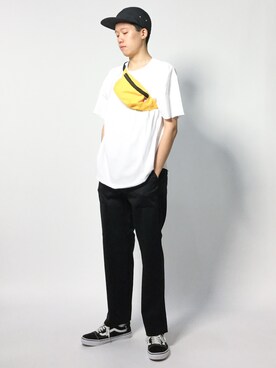 「アイテム（ボディバッグ/ウエストポーチ、イエロー系）」を使った、まっこいさん（メンズ・178cm）の夏コーディネート