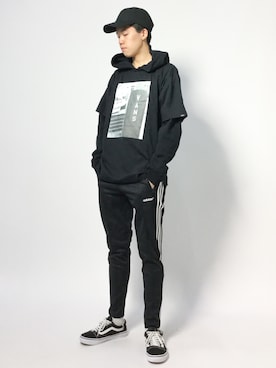 「VANS（バンズ）のアイテム（パーカー）」を使った、まっこいさん（メンズ・178cm）の秋コーディネート