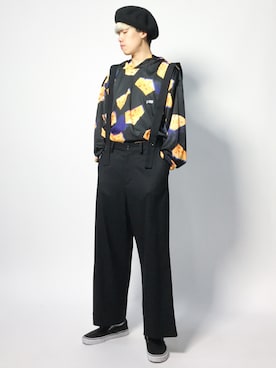 「総柄トップス」｜「アイテム（スリッポン）」を使った、まっこいさん（メンズ・178cm）の秋コーディネート
