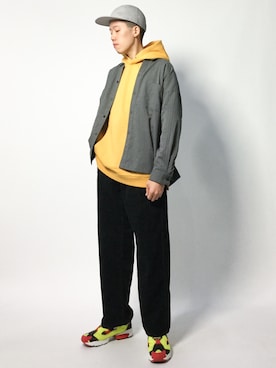 「MONKEY TIME（モンキータイム）のアイテム（パーカー）」を使った、まっこいさん（メンズ・178cm）の秋コーディネート