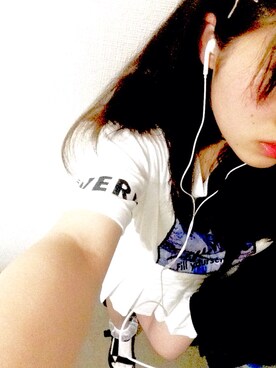 「パシオスのアイテム（Tシャツ/カットソー、ホワイト系）」を使った、さえぐささん（レディース・155cm）の春コーディネート
