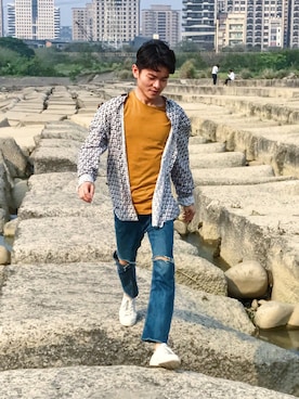 「H&M（エイチ・アンド・エム）のアイテム（シャツ/ブラウス、ホワイト系）」を使った、Willさん（メンズ・171cm）の夏コーディネート