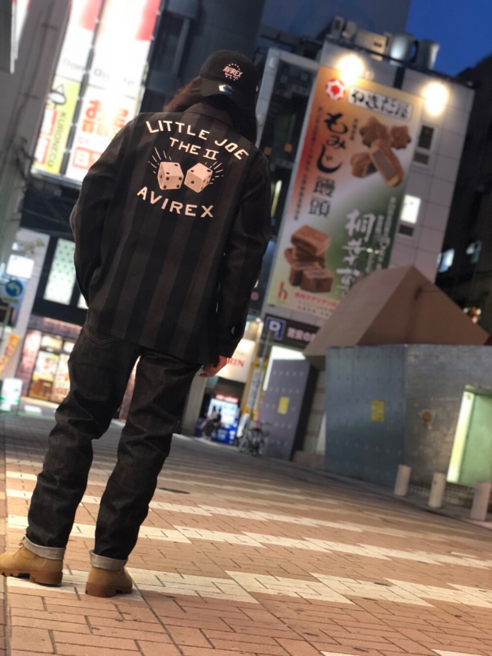 「ブーツ、カジュアル、シンプル、チェックシャツ、キャップ、黒、ootd、今日のコーデ、オトナカジュアル、streetstyle」｜「AVIREXのAVIREX/アヴィレックス/ 長袖 刺繍チェックシャツ リトルジョー/ L/S EMBROIDERY CHECK SHIRT LITTLE JOE（シャツ/ブラウス、グレー系）」を使った、purinさん（メンズ・173cm）の夏コーディネートの1枚目の写真