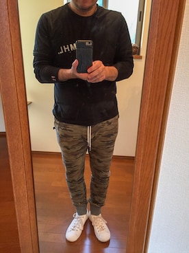 「URBAN RESEARCH（アーバンリサーチ）のMHLとのコラボ商品（Tシャツ/カットソー、ブラック系）」を使った、lupinyasuさん（メンズ・169cm）の秋コーディネート