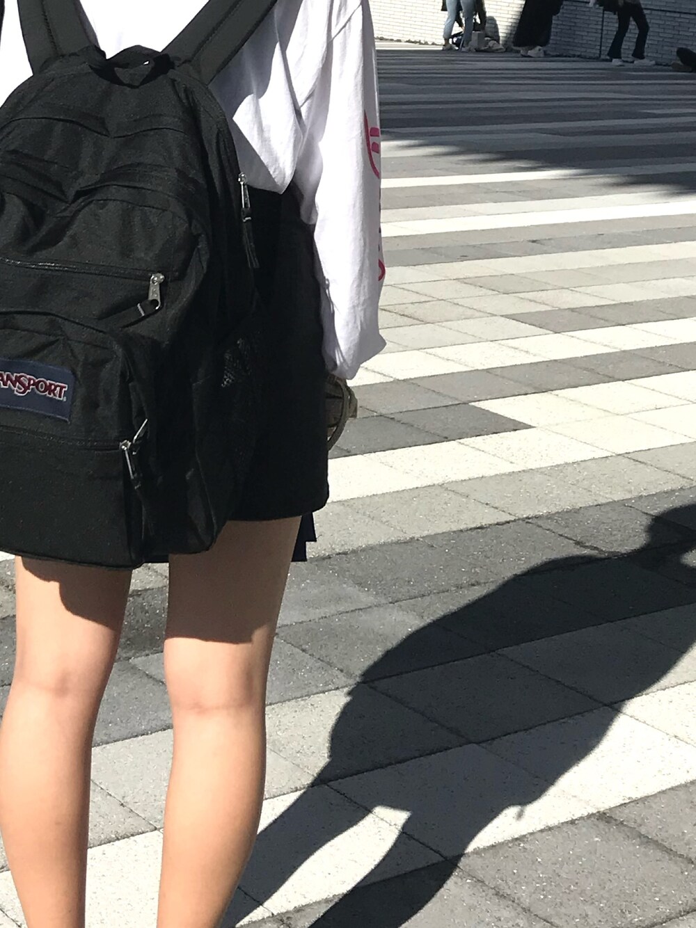 「参戦服」｜「JANSPORTのアイテム（バックパック/リュック、ブラック系）」を使った、0110naさん（レディース・161cm）の秋コーディネートの1枚目の写真