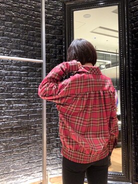 「赤チェック」｜「アイテム（その他アウター）」を使った、YUNさん（レディース・168cm）の秋コーディネート