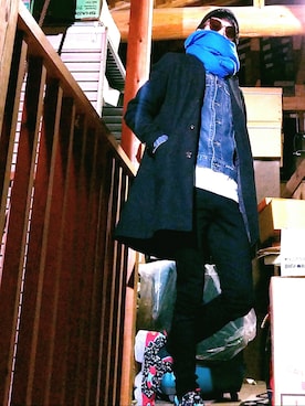 「HALHAM（ハルハム）のアイテム（チェスターコート）」を使った、kzkbirdさん（メンズ・171cm）の冬コーディネート