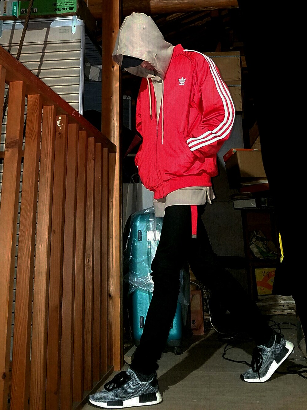 「ストリート、streetstyle、streetfashion、street、ストリートMIX、スポーツmix、NMD、ガチャベルト、フーディー、capstyle」｜「forever21のアイテム（パーカー、ベージュ系）」を使った、kzkbirdさん（メンズ・172cm）の春コーディネートの1枚目の写真