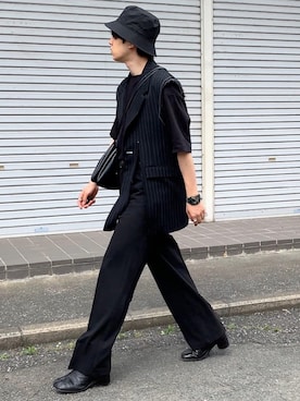「黒Tシャツ」｜「アイテム（ベスト、ブラック系）」を使った、renyaさん（メンズ・170cm）の夏コーディネート