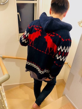 「Abercrombie&Fitch（アバークロンビーアンドフィッチ）のアイテム（ニット/セーター）」を使った、Tatsu1987さん（メンズ・174cm）の冬コーディネート