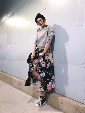 「NOISE MAKER（ノイズメーカー）のアイテム（スウェット）」を使った、yuikaさん（レディース・173cm）の春コーディネート