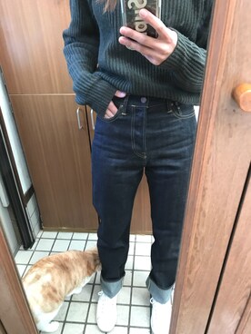 「Big John（ビッグジョン）のアイテム（デニムパンツ、ブルー系）」を使った、momoさん（レディース・169cm）の冬コーディネート