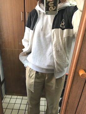 「UNIQLO（ユニクロ）のアイテム（パーカー、グレー系）」を使った、momoさん（レディース・169cm）の春コーディネート