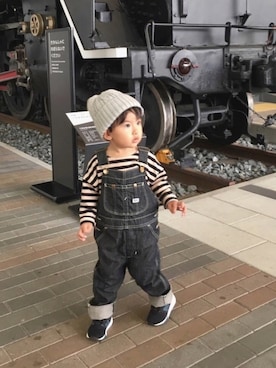 「旅行」｜「アイテム（サロペット/オーバーオール）」を使った、RYU ◡̈♡さん（キッズ・90cm）の秋コーディネート