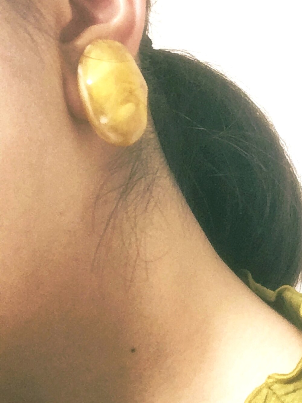 「アンジュルム、笠原桃奈、ROSE BUD」｜「ROSE BUDのアイテム（イヤリング、イエロー系）」を使った、mos156さん（レディース・161cm）の冬コーディネートの1枚目の写真