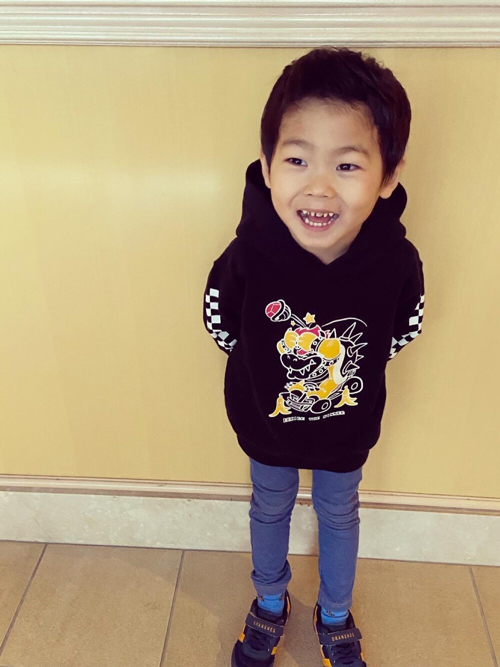 「5歳、年中、保育園、男の子コーデ、カジュアル、UNIQLO、今日のコーデ、男の子、パーカー、男の子ママ」｜「UNIQLOのアイテム（トップス、ブラック系）」を使った、ゆうき◡̈⋆さん（キッズ・110cm）の冬コーディネートの1枚目の写真