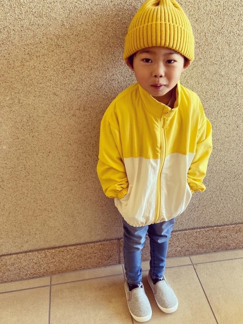 「パステル映える春、UNIQLO、GU、5歳、年中、男の子、保育園、kids、バイカラー、スリッポン」｜「UNIQLOのアイテム（ジャケット/アウター、イエロー系）」を使った、ゆうき◡̈⋆さん（キッズ・110cm）の春コーディネートの1枚目の写真