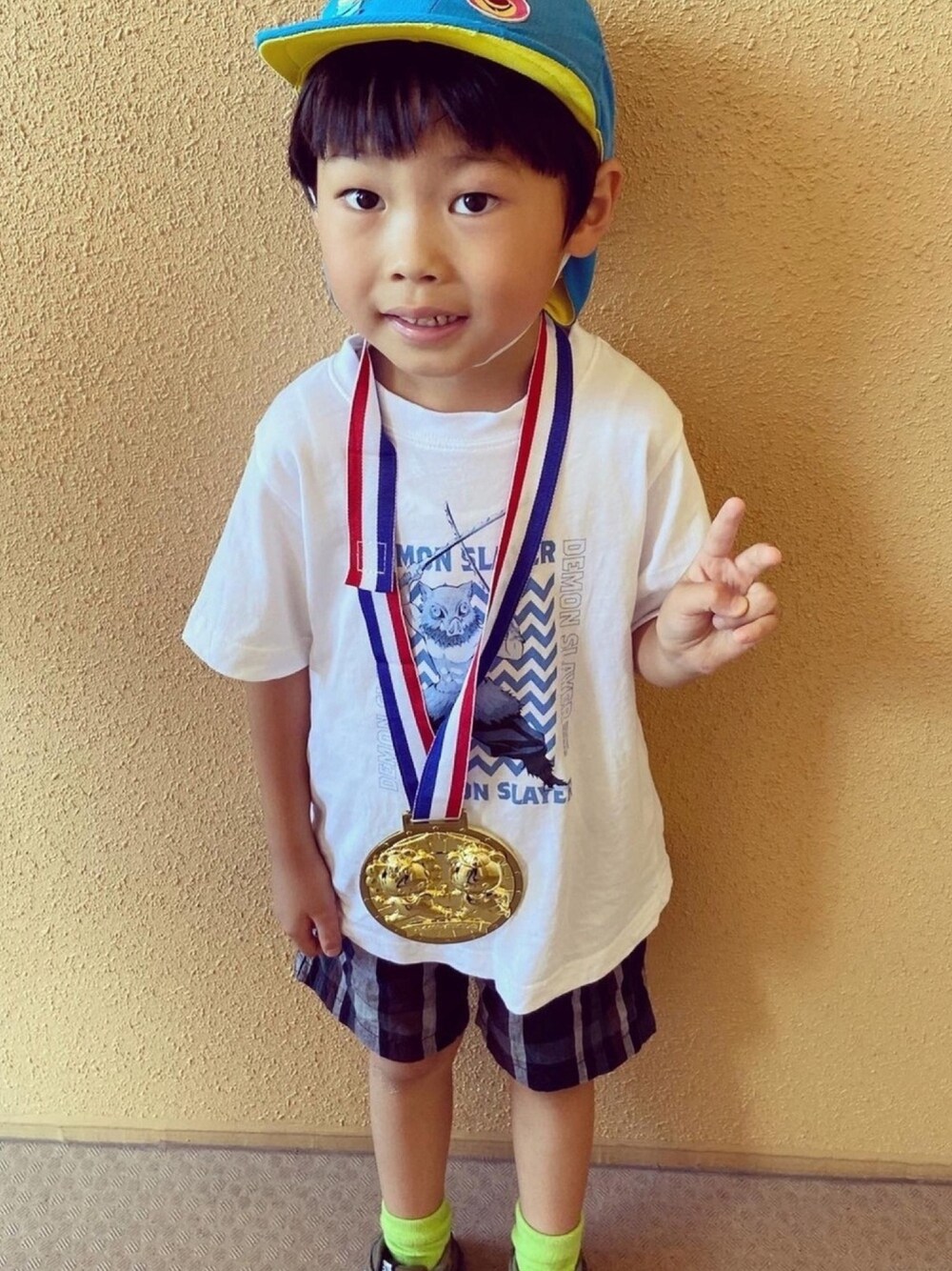 「ラブアンドピース2020、ラスト運動会、保育園、年長、6歳、ありがとう、親友、運動会スタイル」｜「BRANSHESの【ペア】5分丈チェックパンツ（その他パンツ、ブルー系）」を使った、ゆうき◡̈⋆さん（キッズ・110cm）の秋コーディネートの1枚目の写真